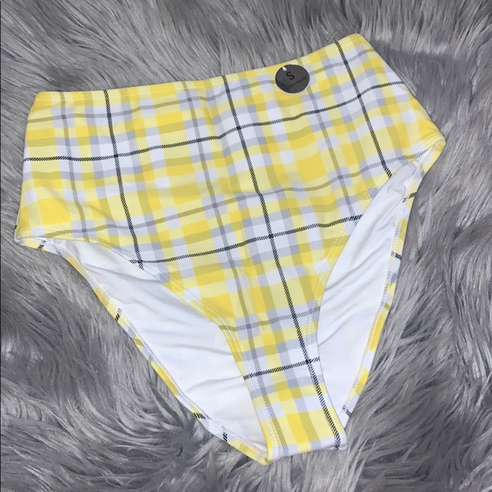 NEVER WORN plaid bikini bottoms